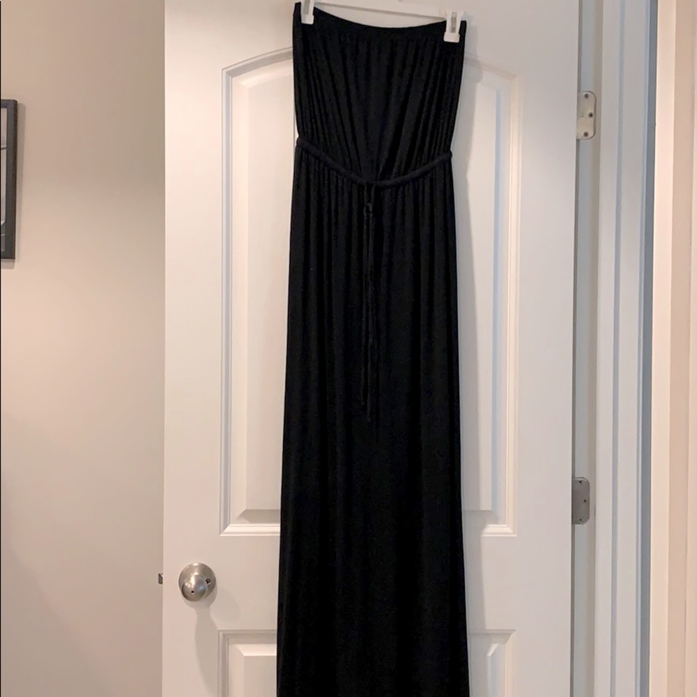 Black strapless dress